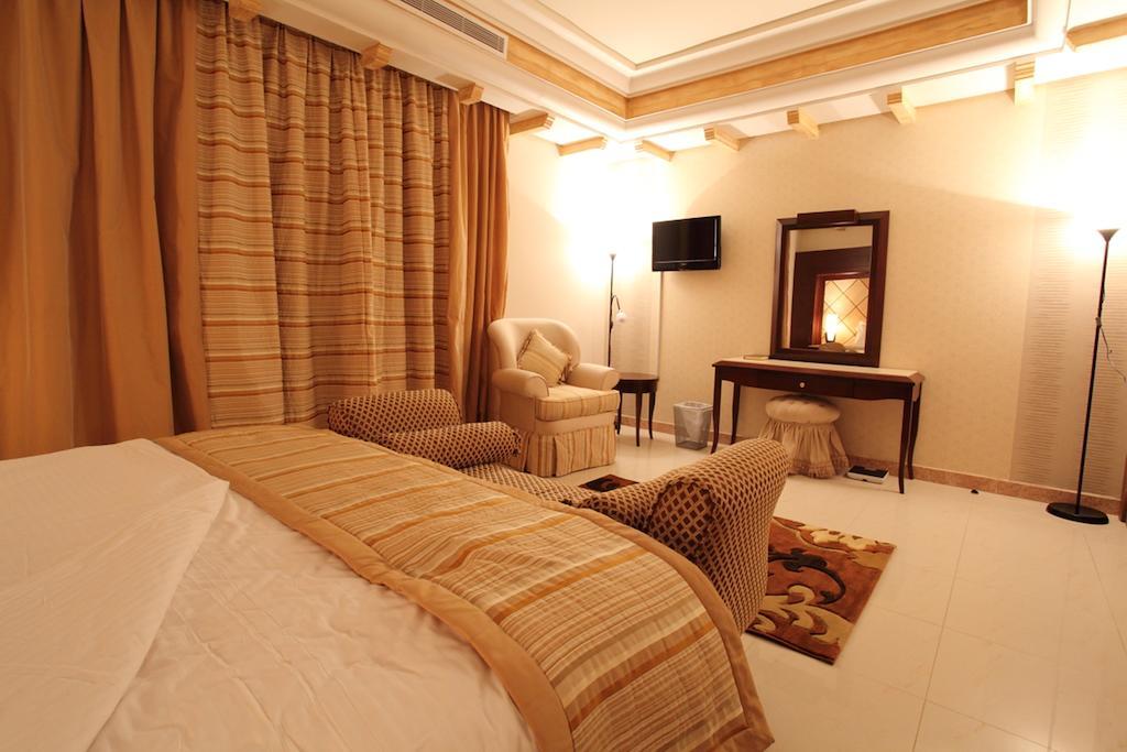 Lavande Suites Yanbu Rom bilde